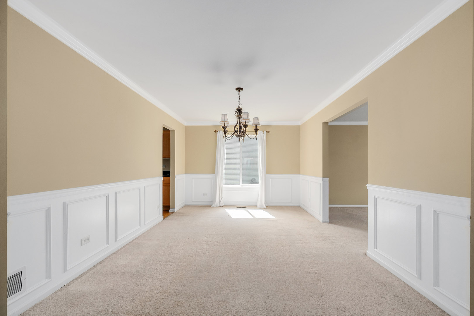 190 Christine Way, Bolingbrook, IL 60440