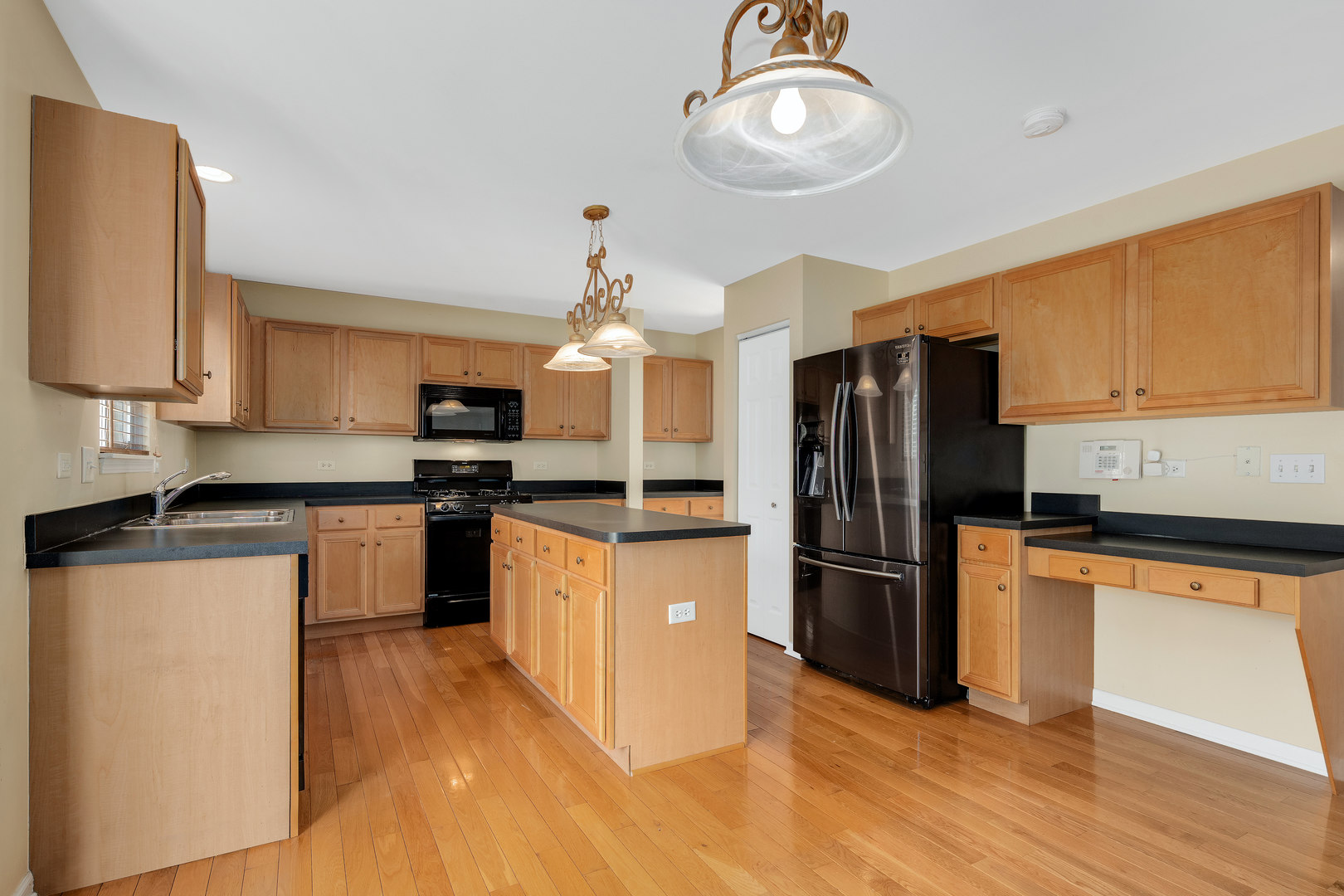 190 Christine Way, Bolingbrook, IL 60440