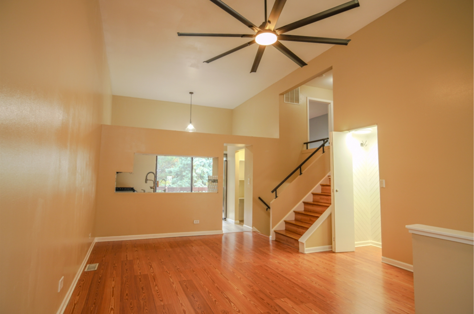 364 Cedar Tree Court, Hoffman Estates, IL 60169