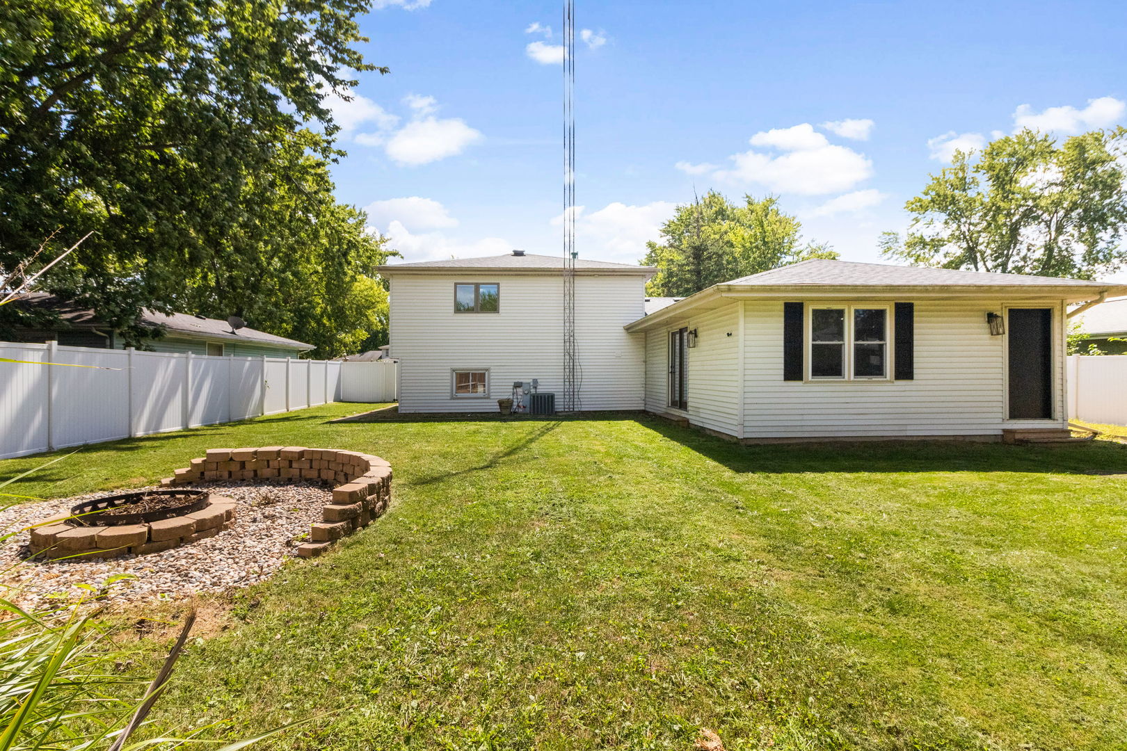 360 Karen Drive, Bourbonnais, IL 60914