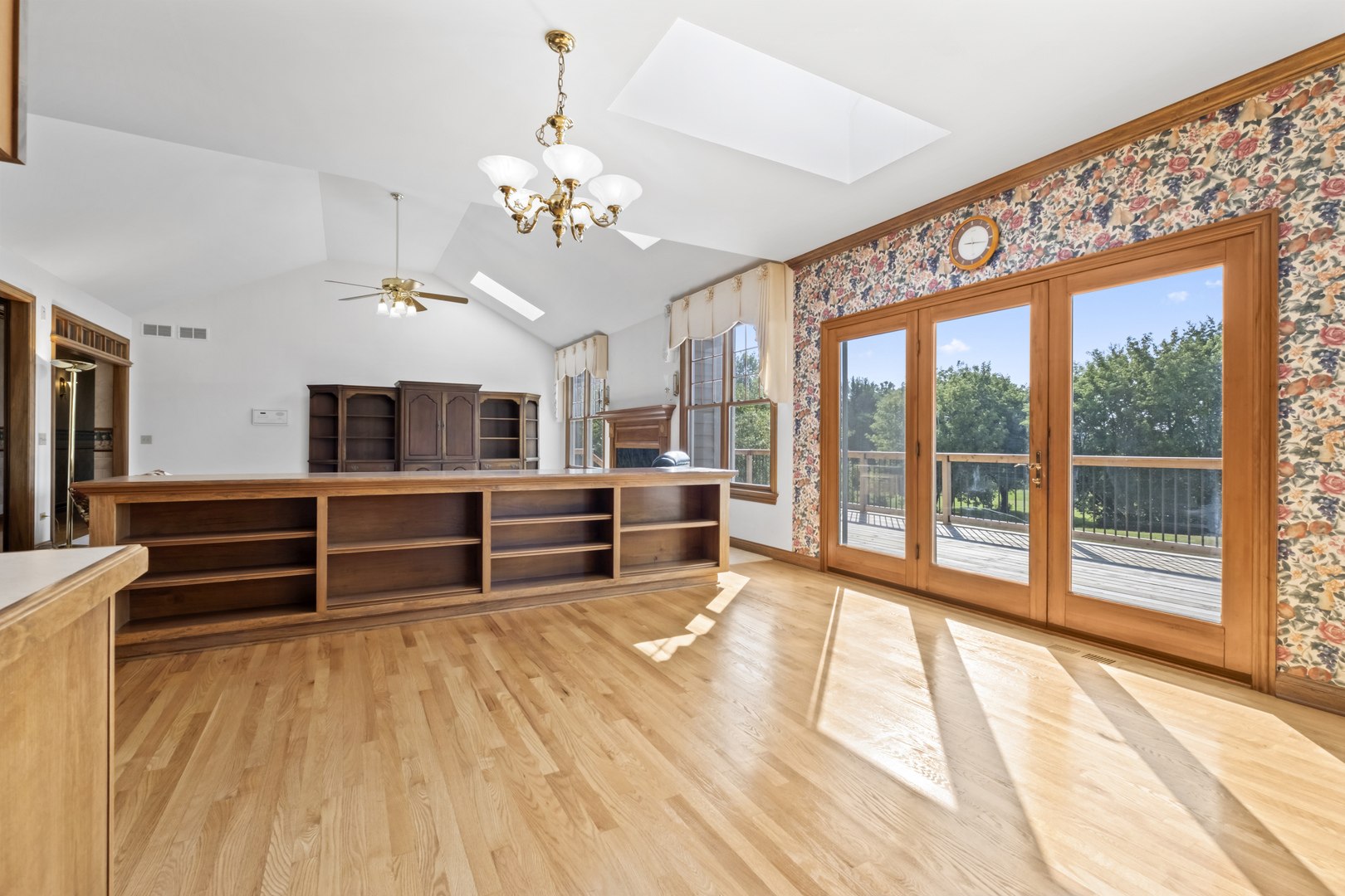 15785 N Gorham Lane, Wadsworth, IL 60083