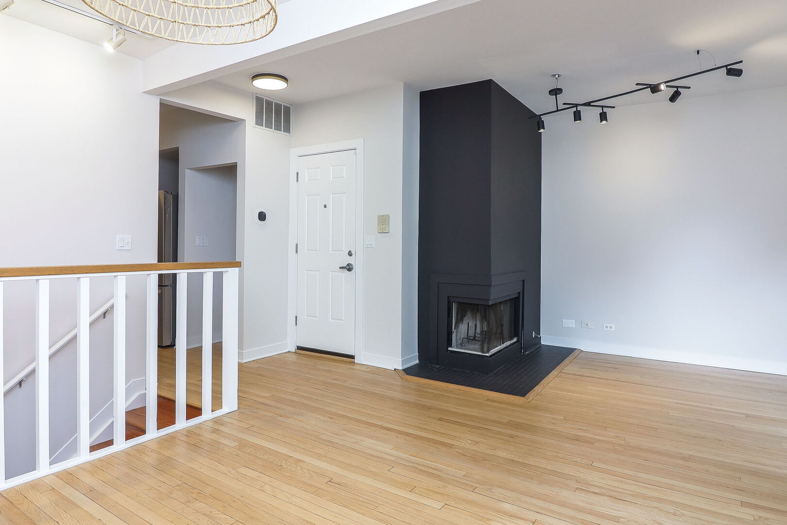 6104 N GLENWOOD Avenue #1, Chicago, IL 60660