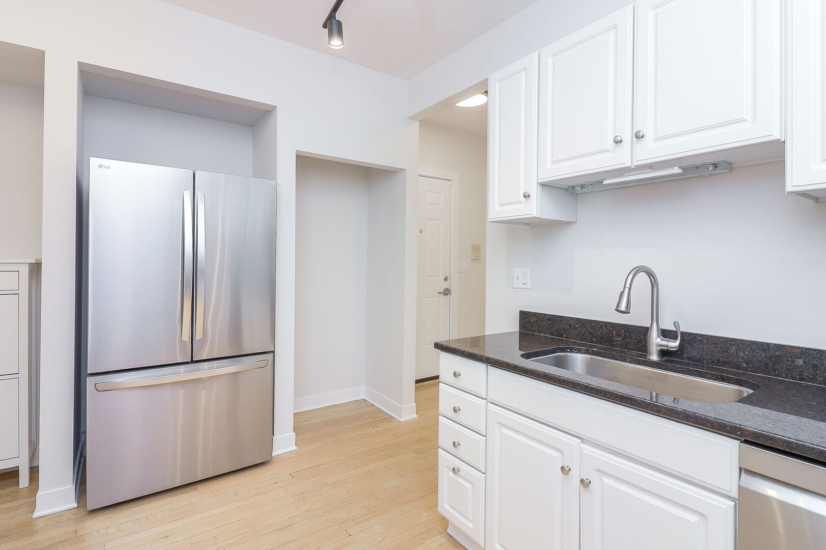 6104 N GLENWOOD Avenue #1, Chicago, IL 60660