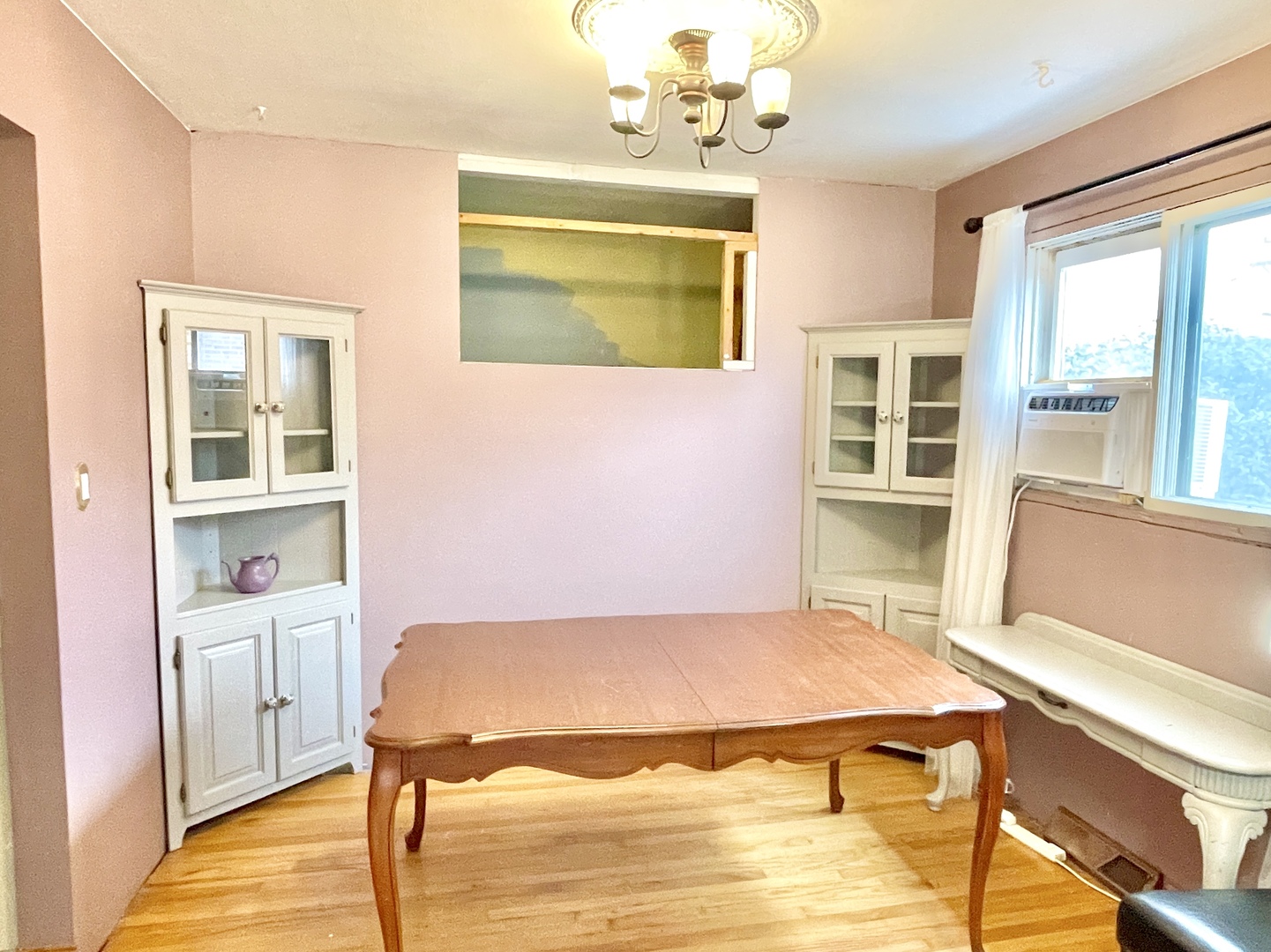 1214 N crabtree Lane, Mount Prospect, IL 60056