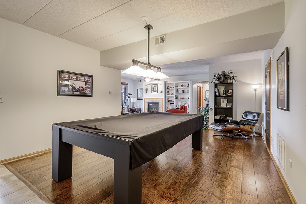 7716 GREENWAY Boulevard #1SW, Tinley Park, IL 60487