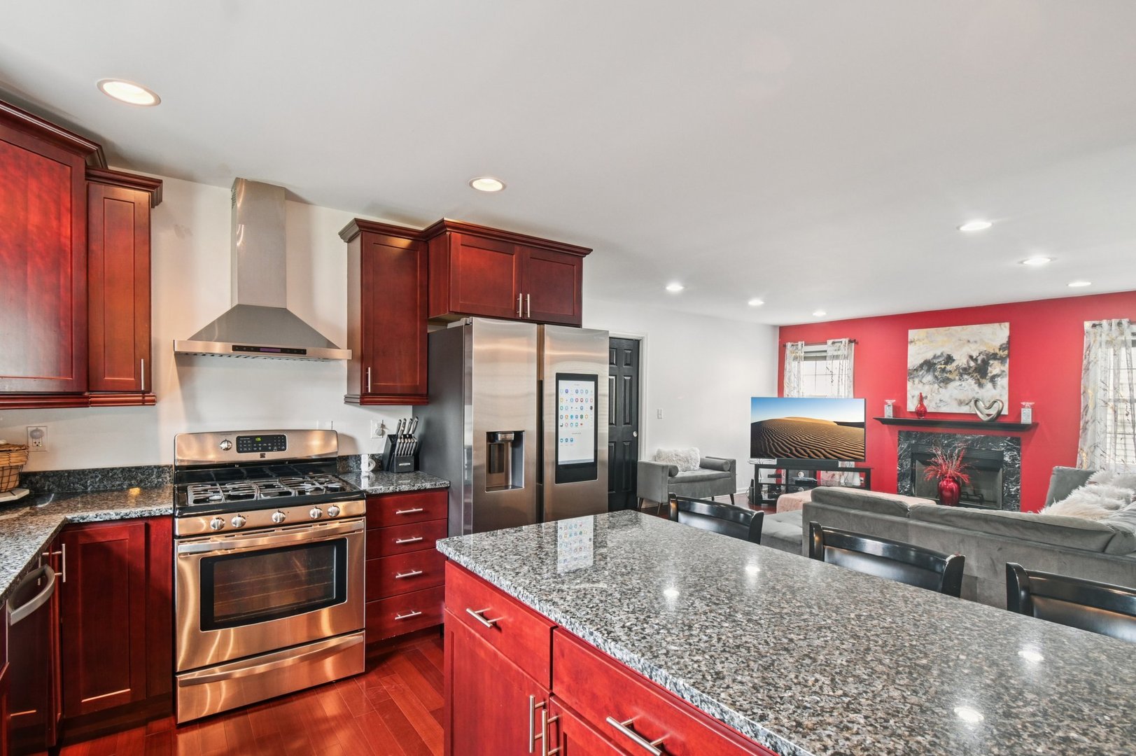 367 Catalpa Avenue, Wood Dale, IL 60191