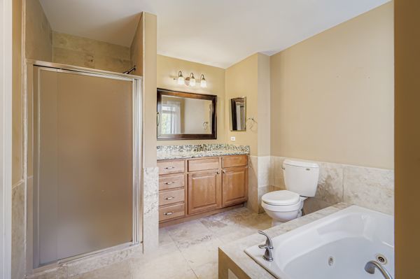 651 Anderson Drive, Lake In The Hills, IL 60156