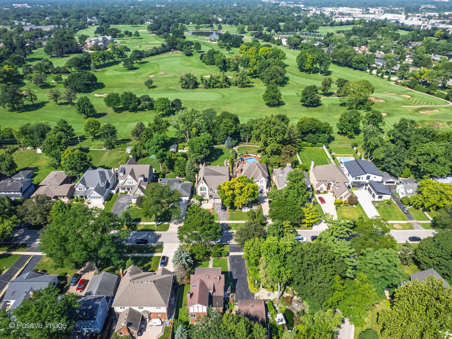 245 Middaugh Road, Clarendon Hills, IL 60514