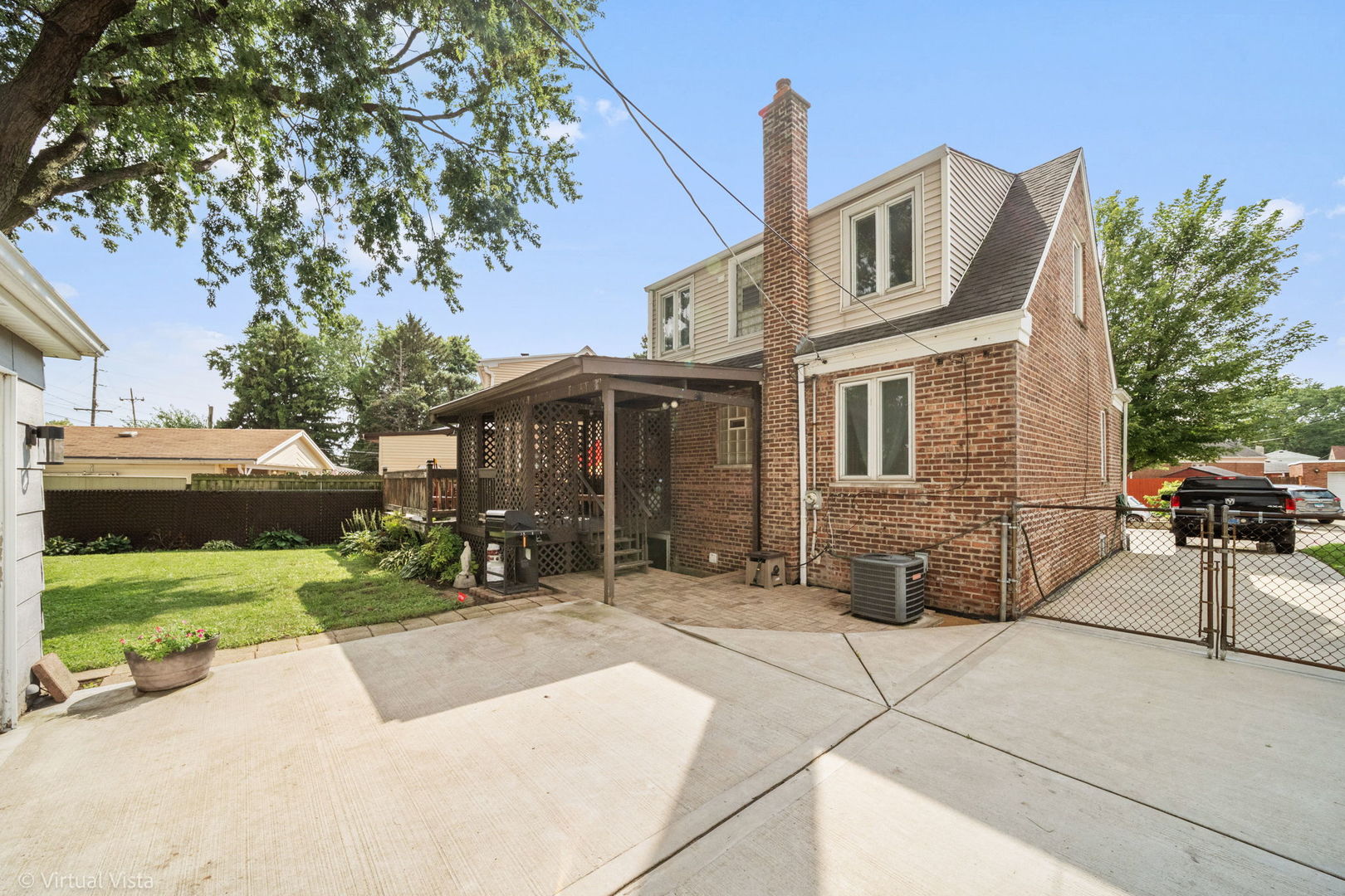 6435 S Lawler Avenue, Chicago, IL 60638