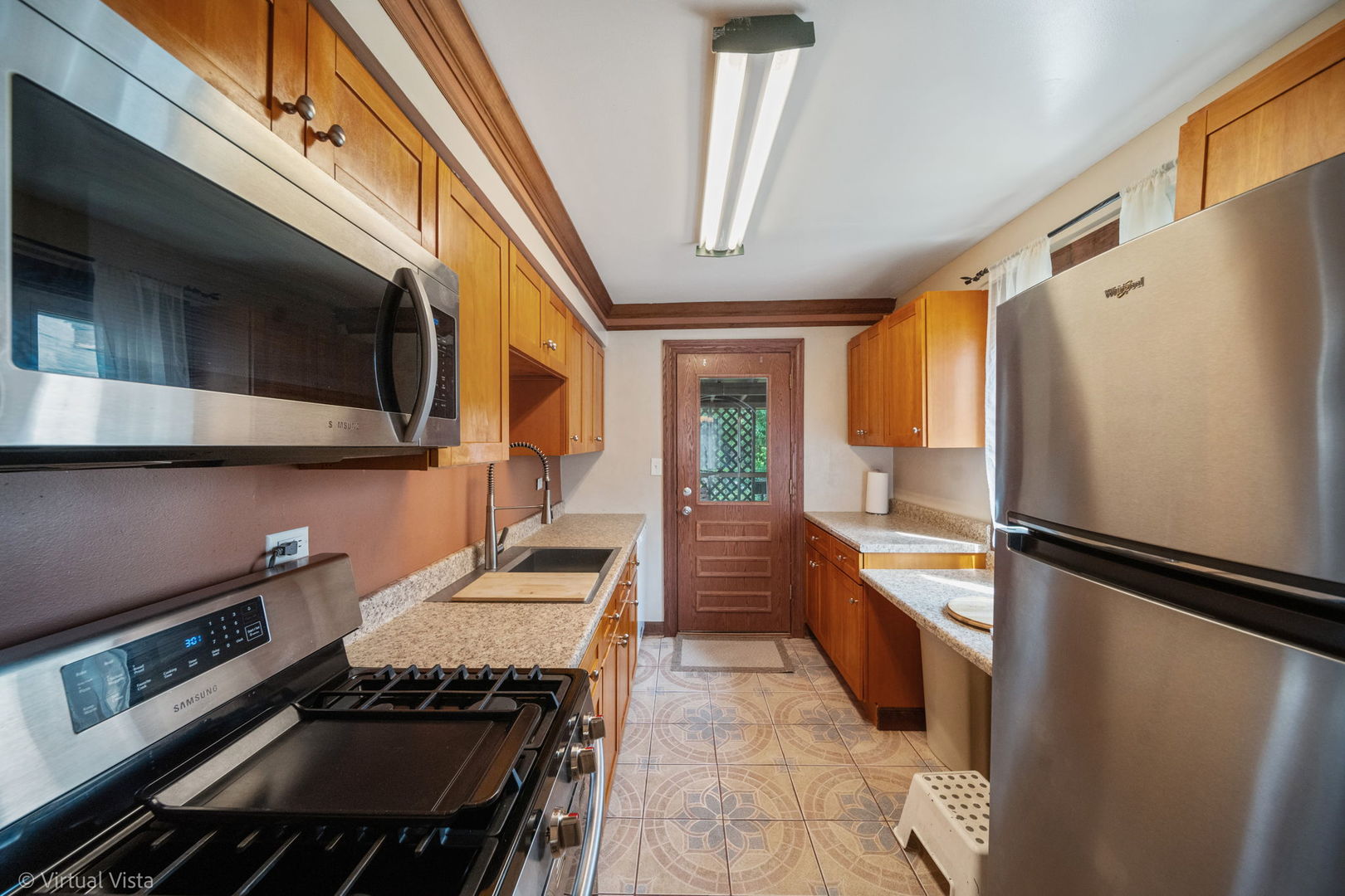 6435 S Lawler Avenue, Chicago, IL 60638