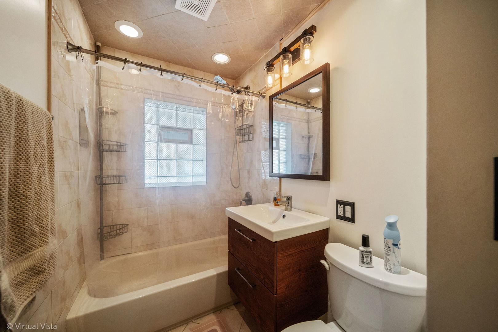 6435 S Lawler Avenue, Chicago, IL 60638