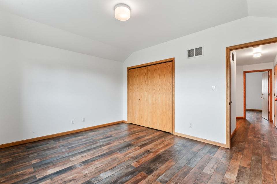 9117 Kennedy Avenue, Highland, IN 46322