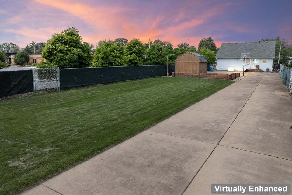 9117 Kennedy Avenue, Highland, IN 46322