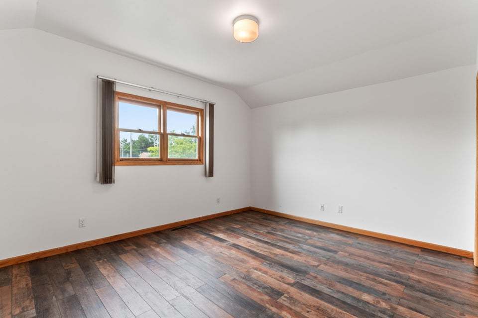 9117 Kennedy Avenue, Highland, IN 46322