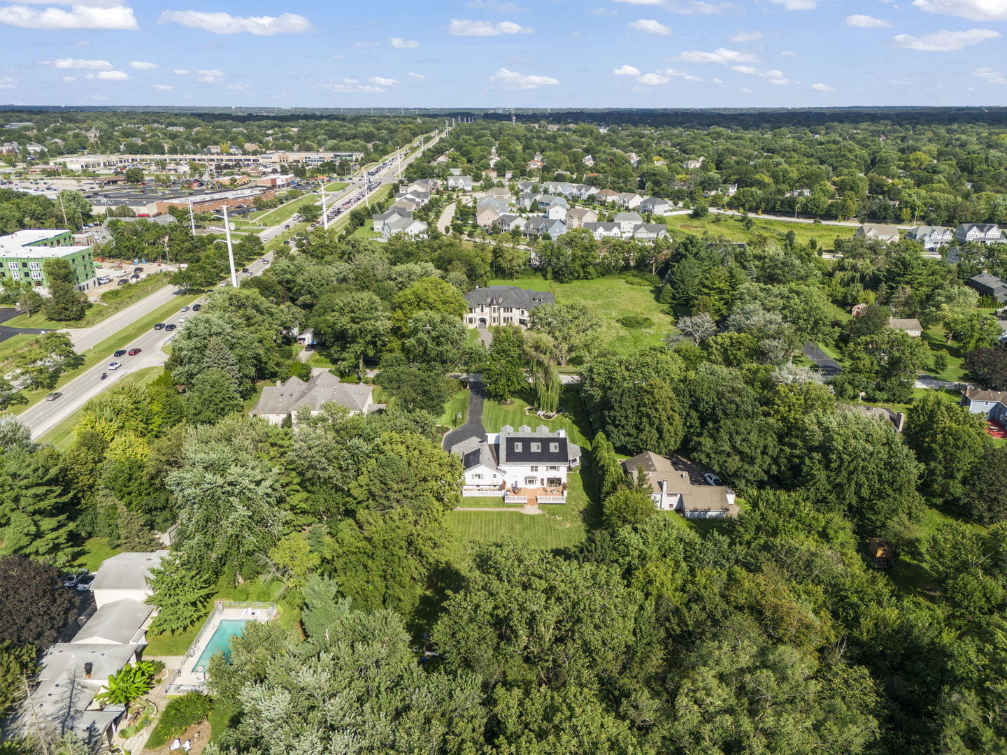 8S452 Bell Drive, Naperville, IL 60565