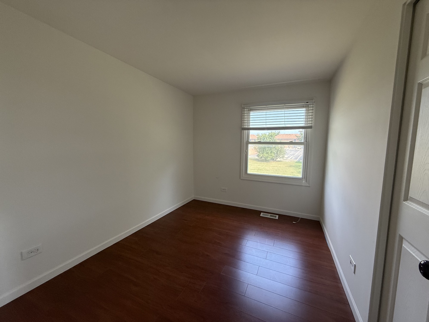 1781 QUEENSBURY Circle, Hoffman Estates, IL 60169