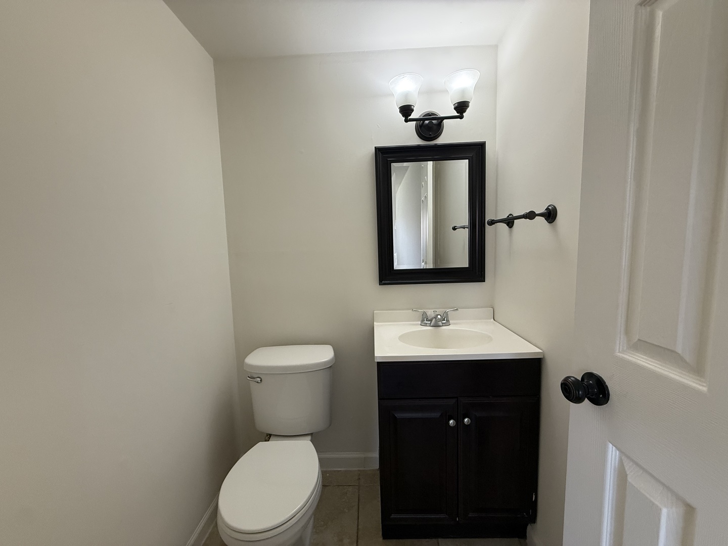 1781 QUEENSBURY Circle, Hoffman Estates, IL 60169