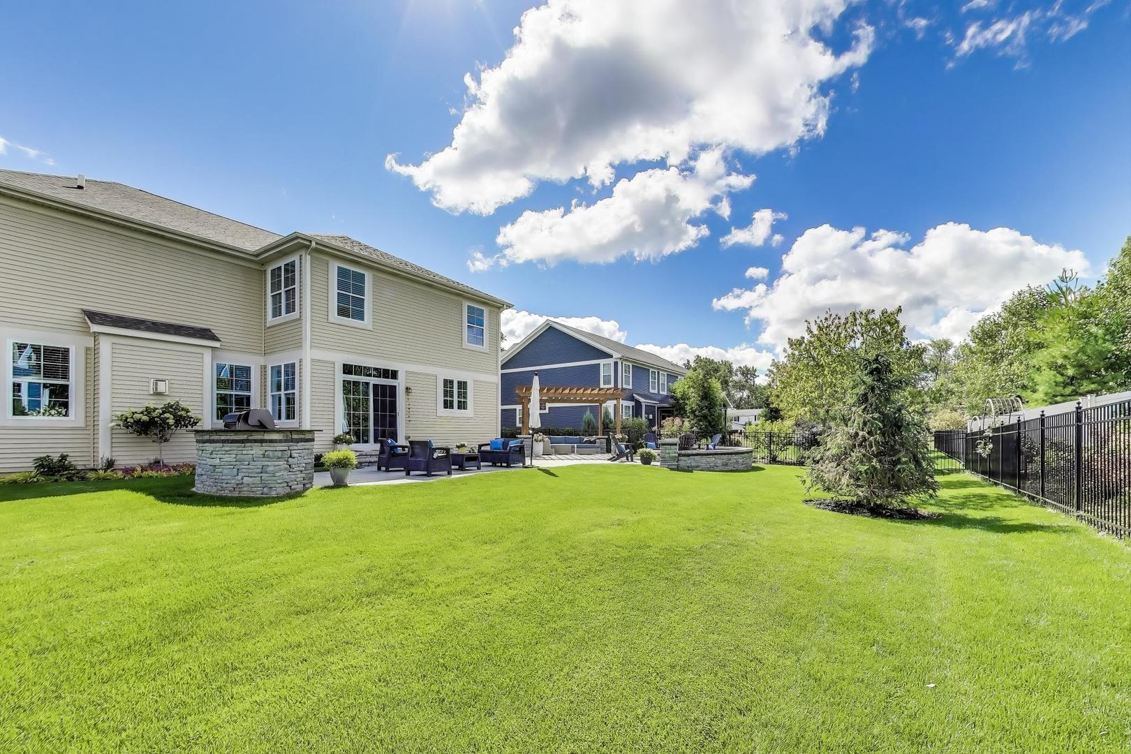 24 S Kaspar Avenue, Arlington Heights, IL 60005