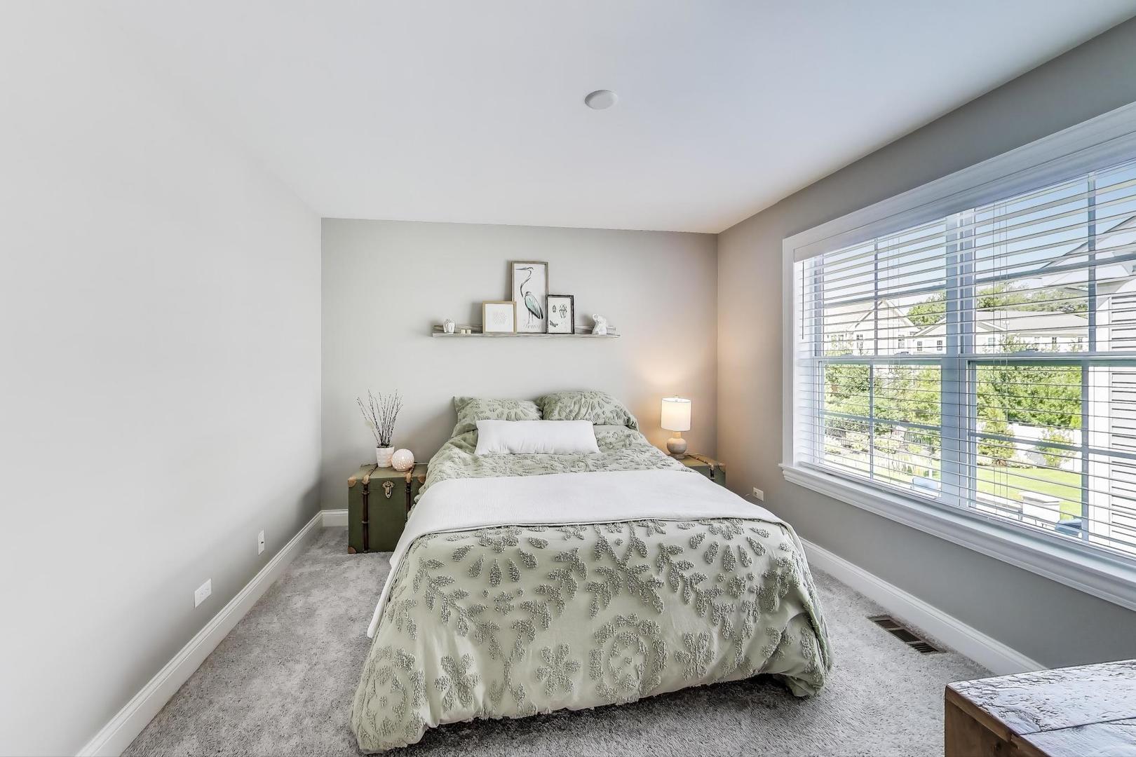 24 S Kaspar Avenue, Arlington Heights, IL 60005