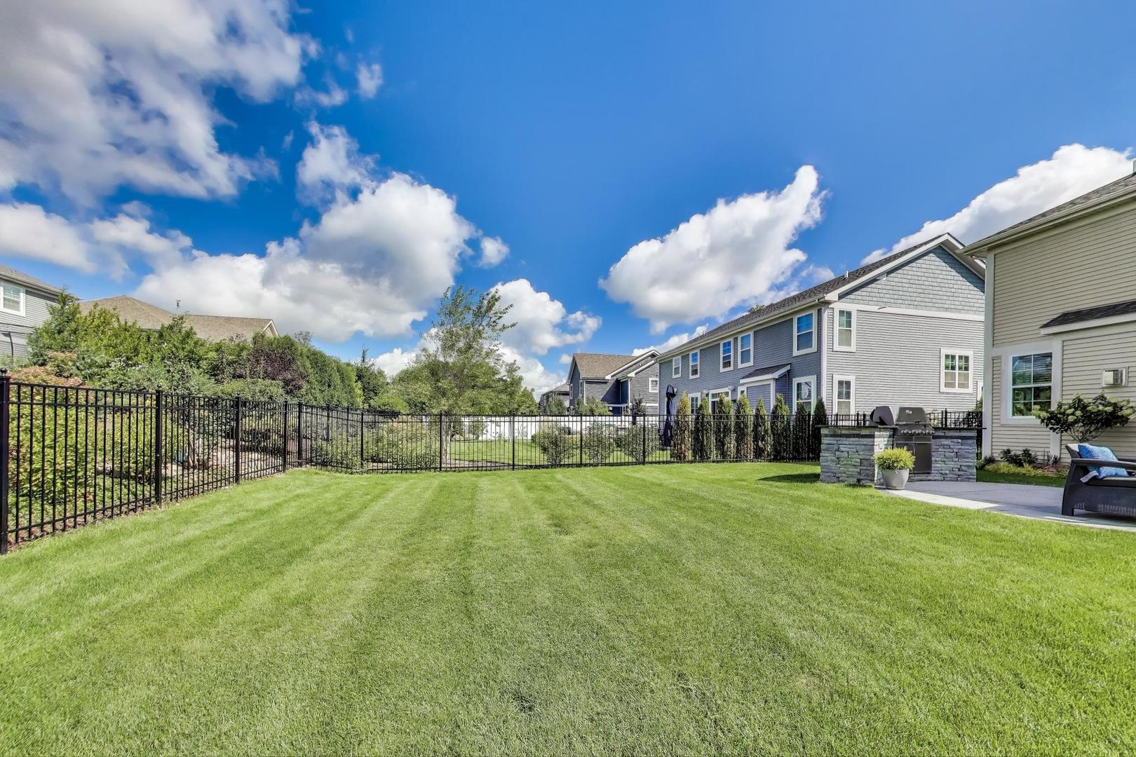 24 S Kaspar Avenue, Arlington Heights, IL 60005