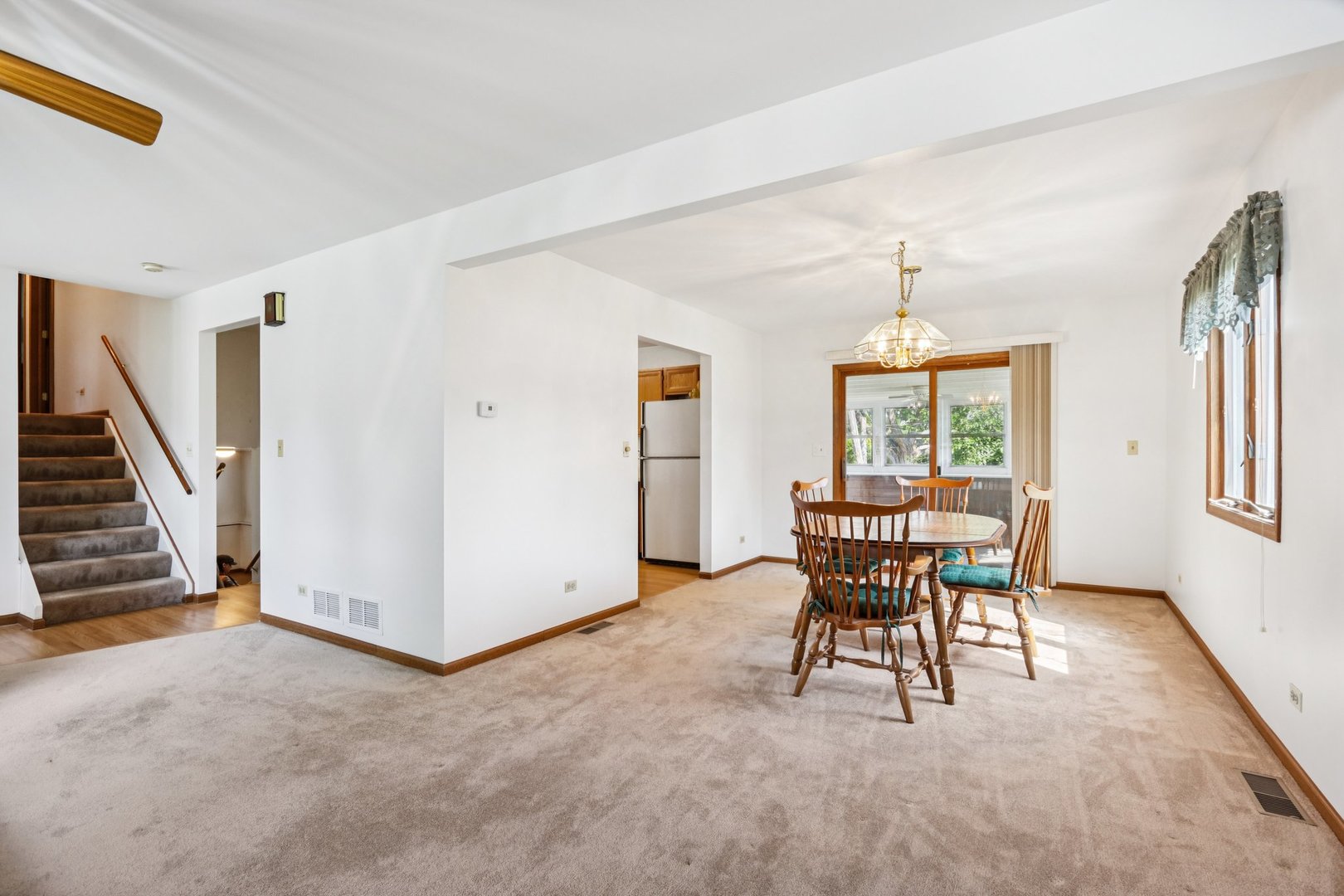 3004 Still Hill Drive, McHenry, IL 60050