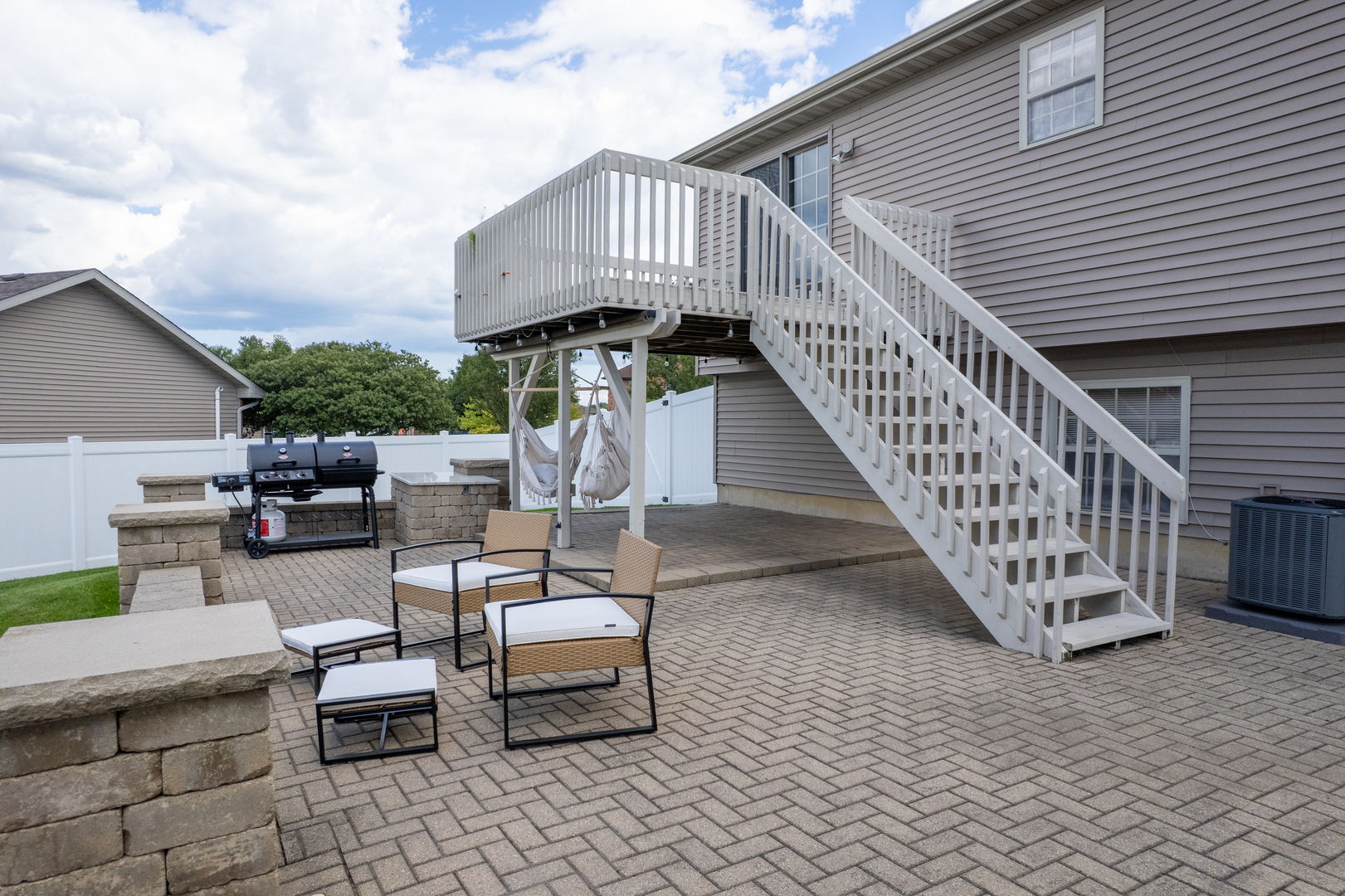 9558 Grasselli Avenue, St. John, IN 46373