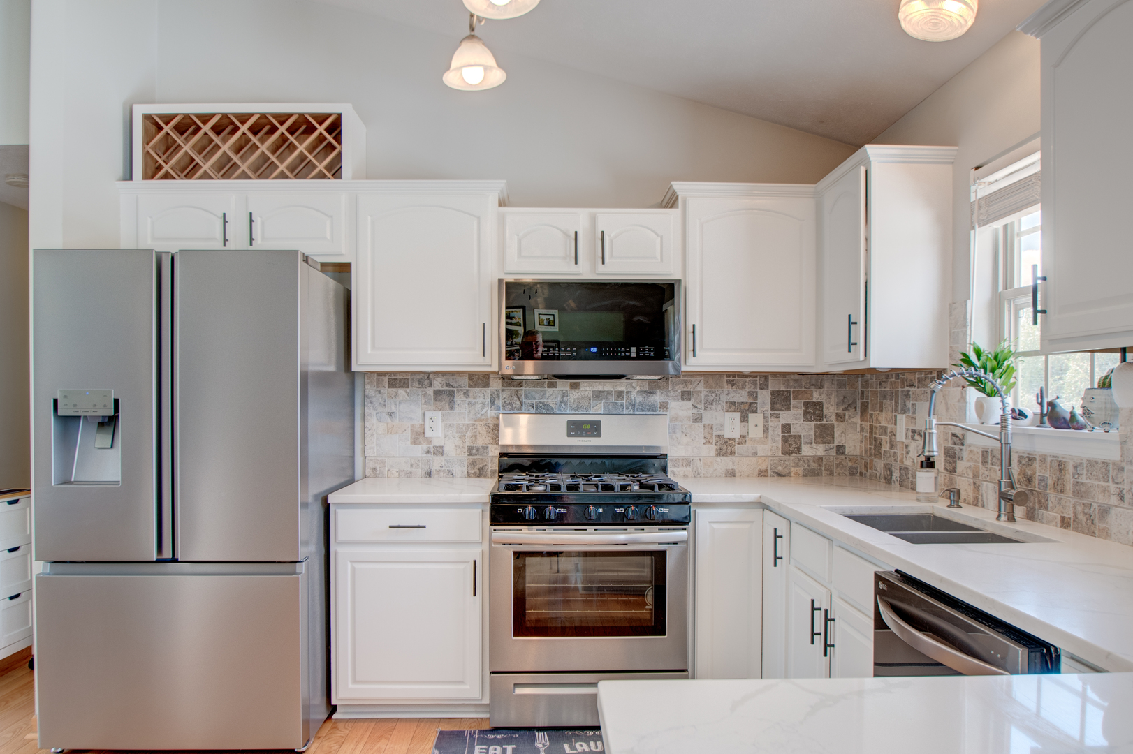 9558 Grasselli Avenue, St. John, IN 46373