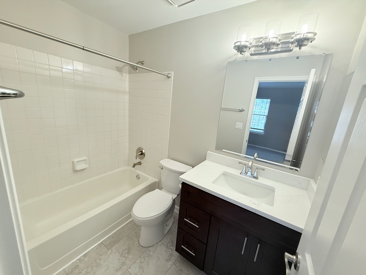 308 Glen Leven Court #308, Schaumburg, IL 60194