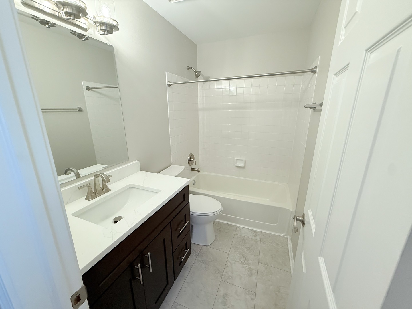 308 Glen Leven Court #308, Schaumburg, IL 60194