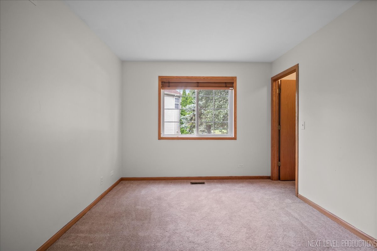 360 Thomas Drive, West Chicago, IL 60185