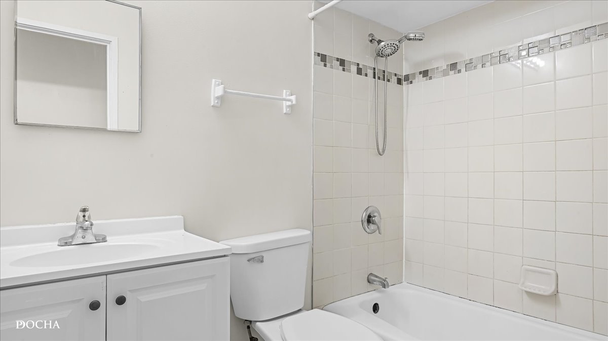 133 Gregory Street #12, Aurora, IL 60504