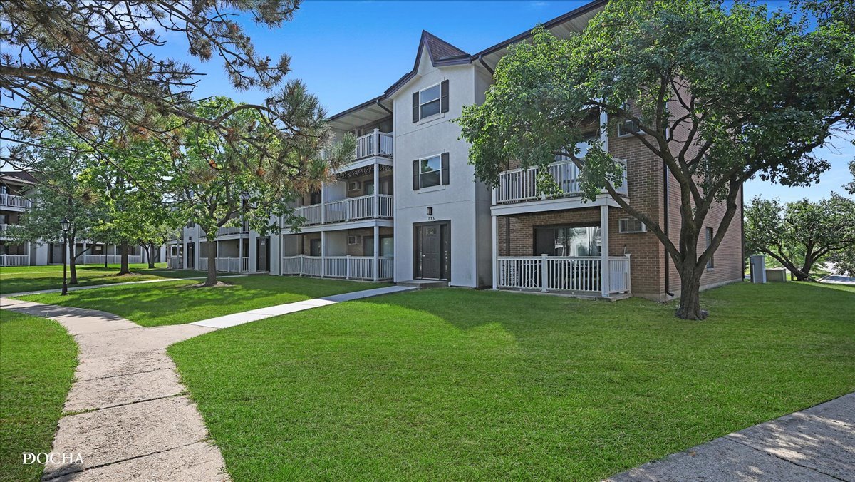 133 Gregory Street #12, Aurora, IL 60504