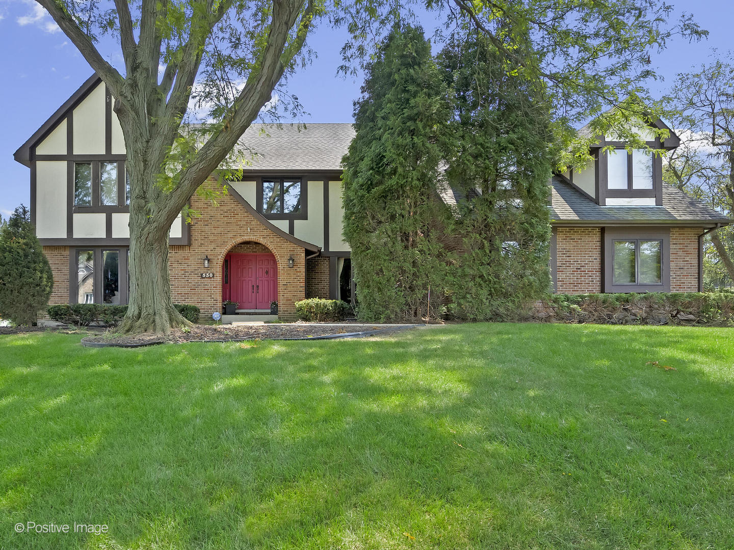 530 Devon Drive, Burr Ridge, IL 60527
