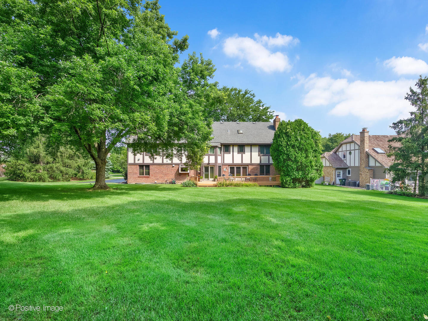 530 Devon Drive, Burr Ridge, IL 60527