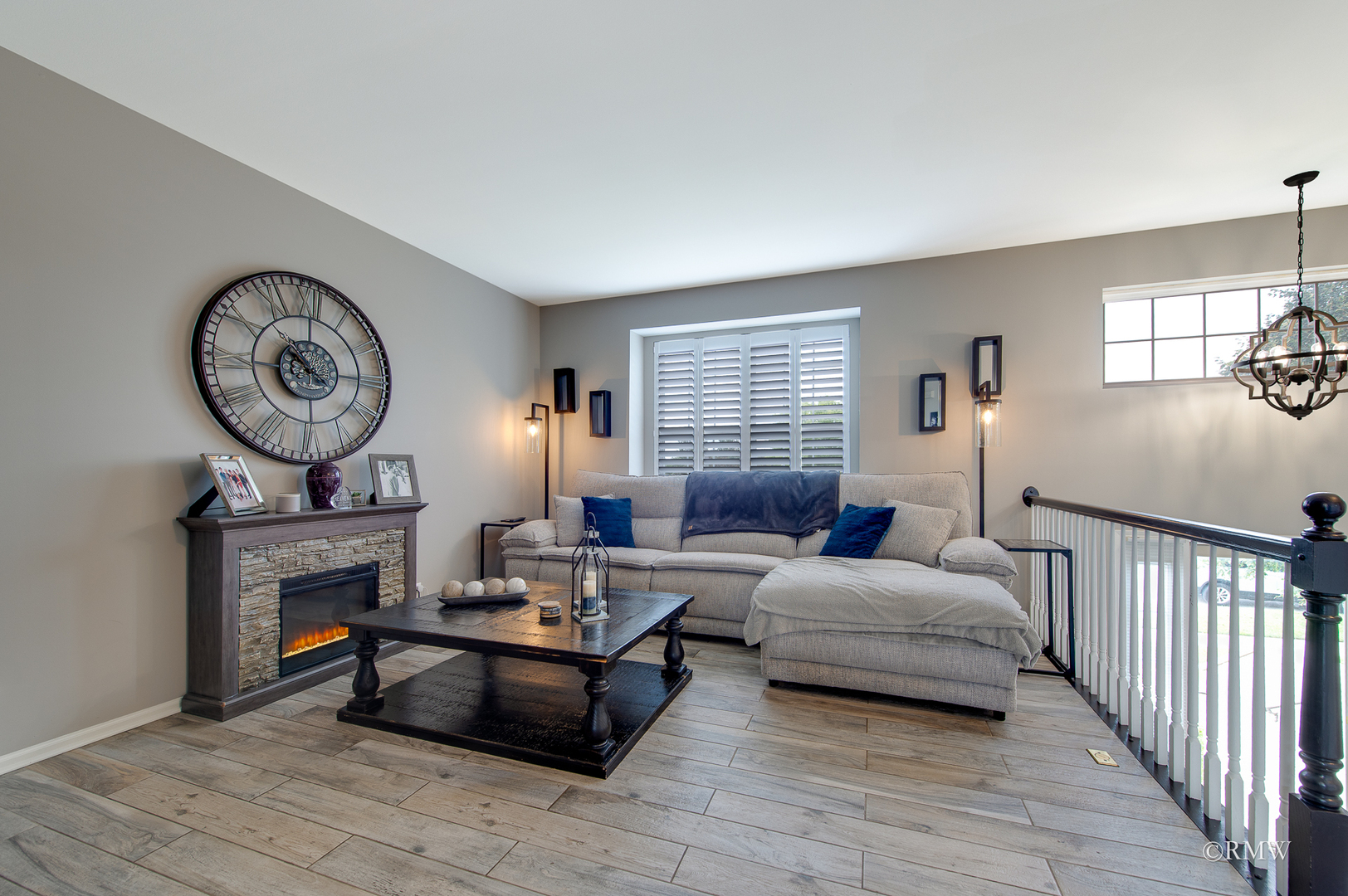 1618 Thornbury Drive #122-4, Bartlett, IL 60103