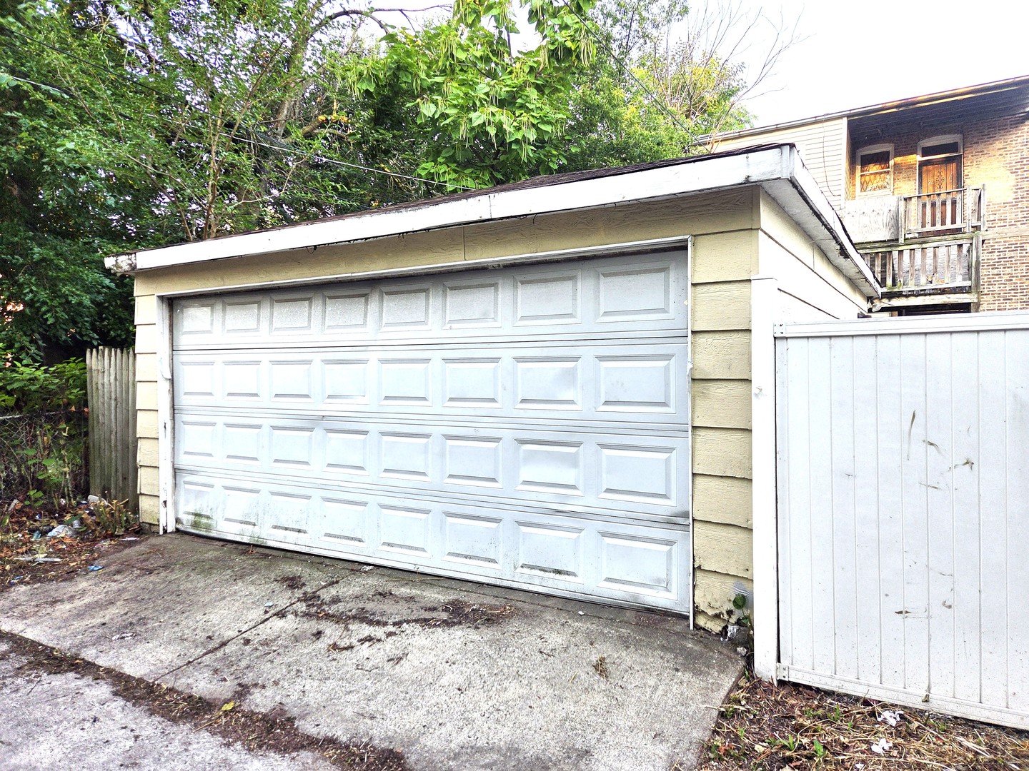 7431 S Dante Avenue, Chicago, IL 60619