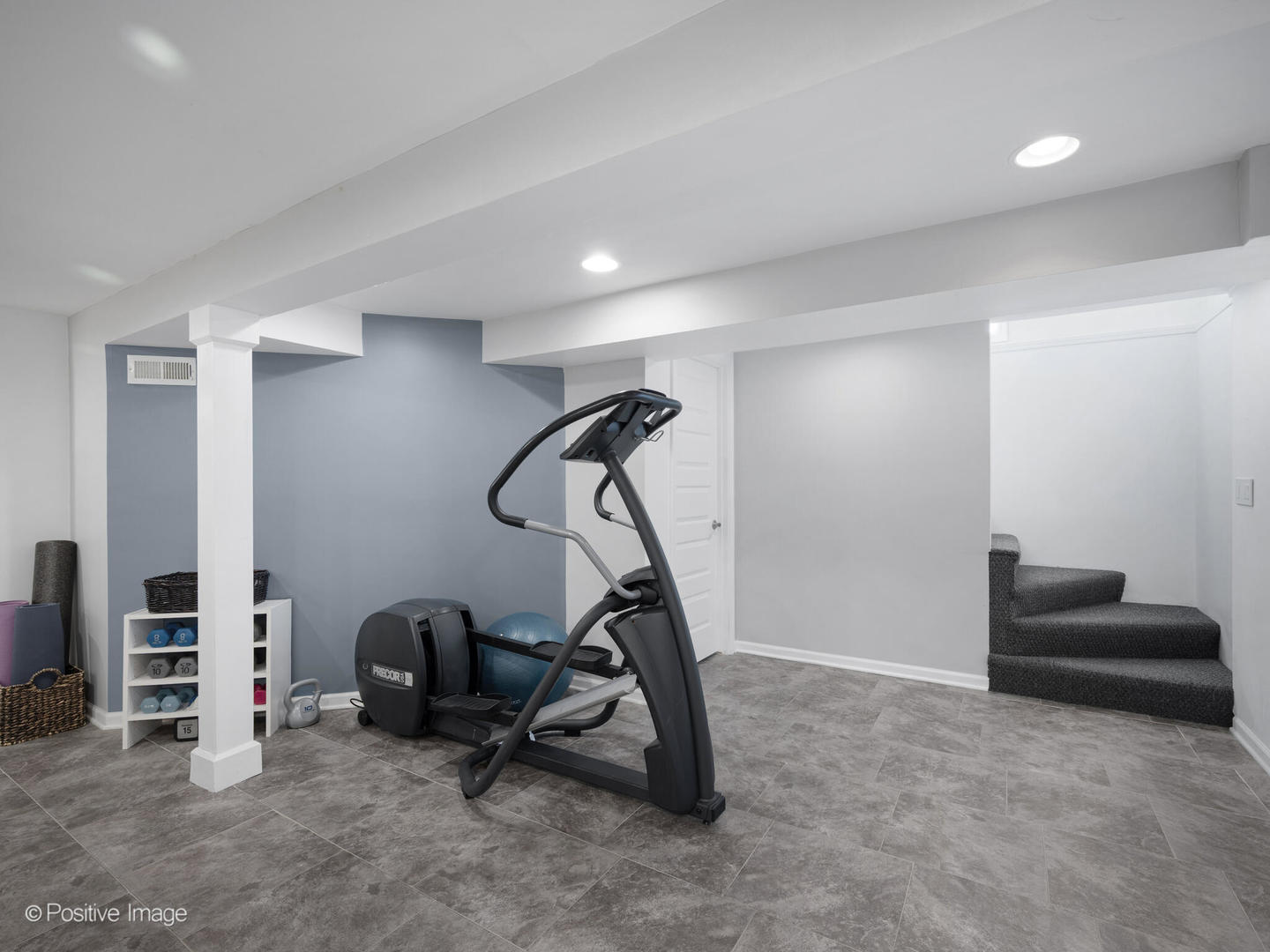 10913 Martindale Drive, Westchester, IL 60154