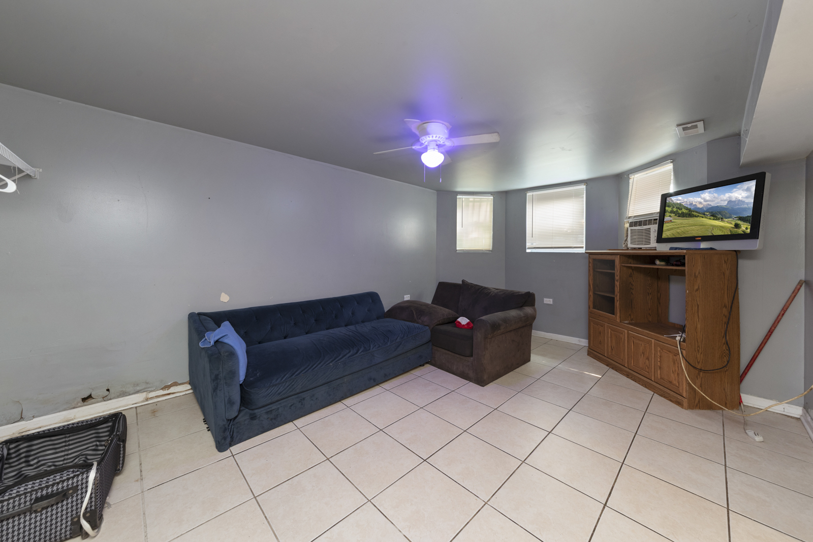 6935 S Campbell Avenue, Chicago, IL 60629