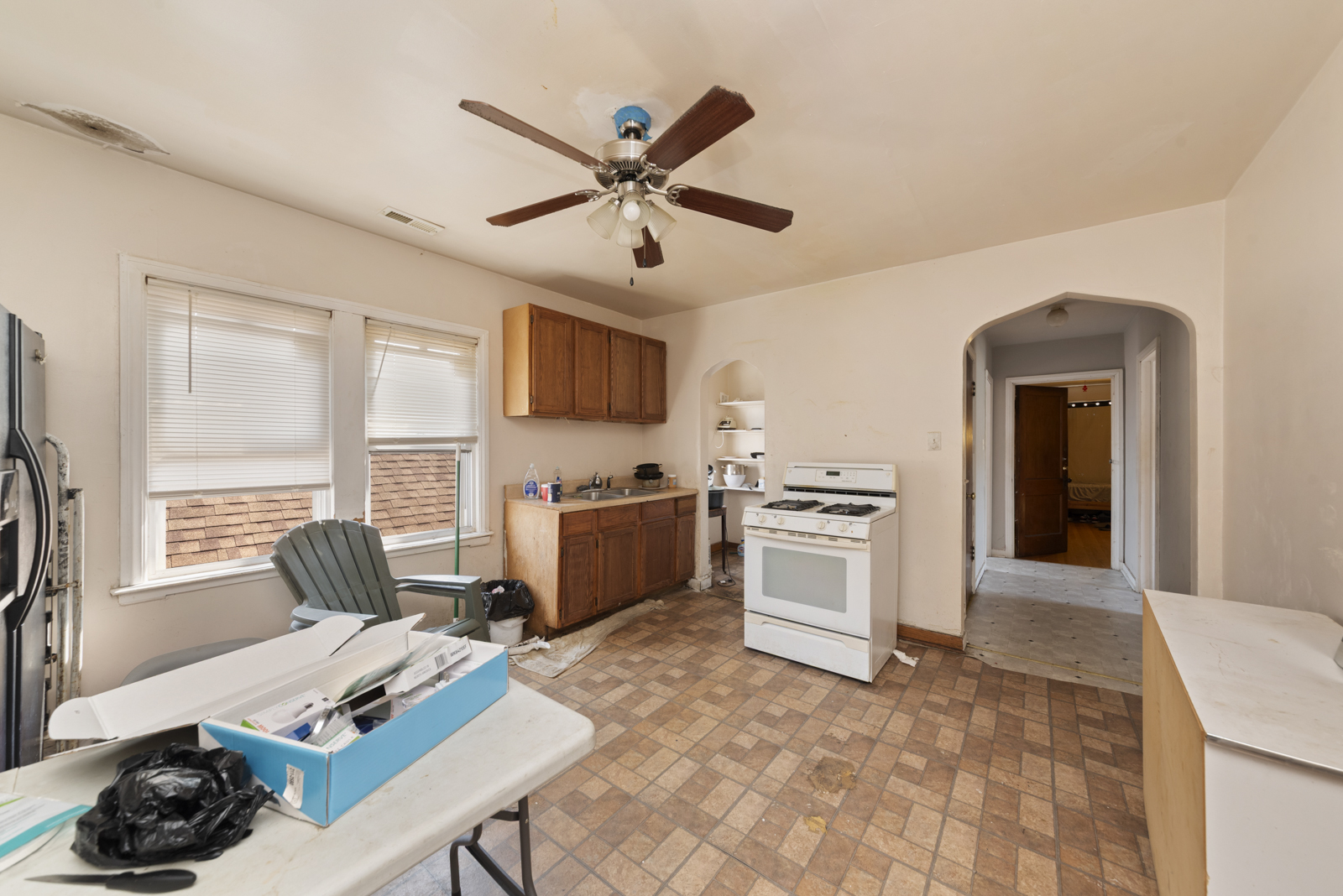 6935 S Campbell Avenue, Chicago, IL 60629