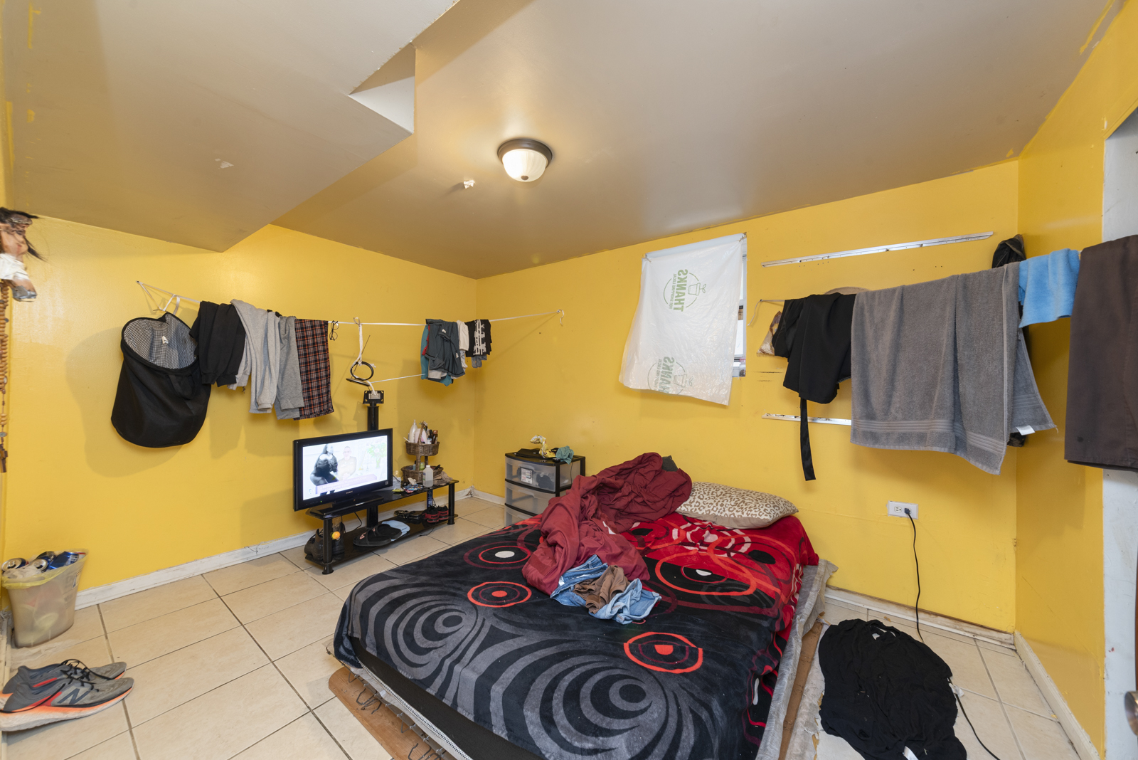 6935 S Campbell Avenue, Chicago, IL 60629