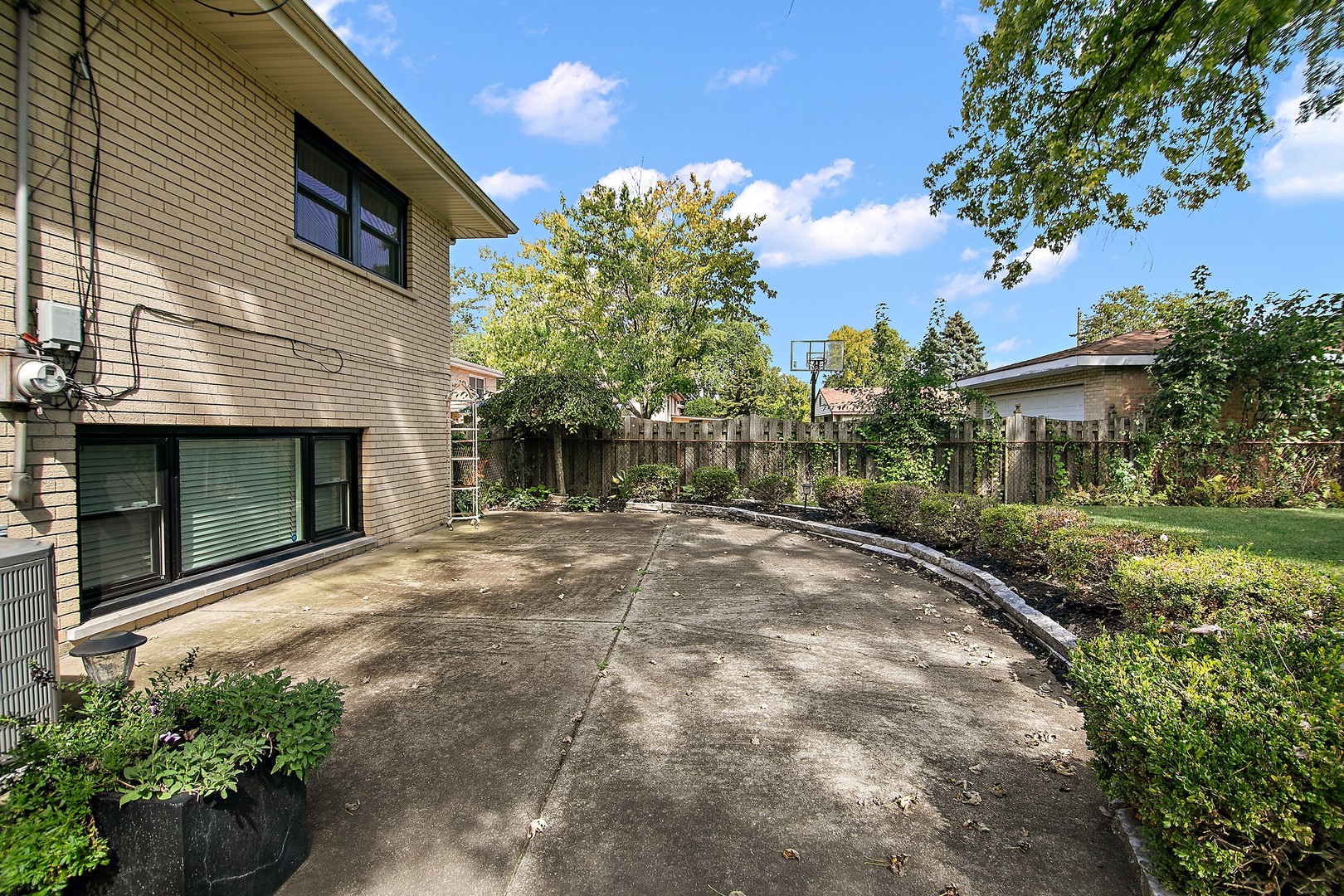 12753 S Oak Park Avenue, Palos Heights, IL 60463