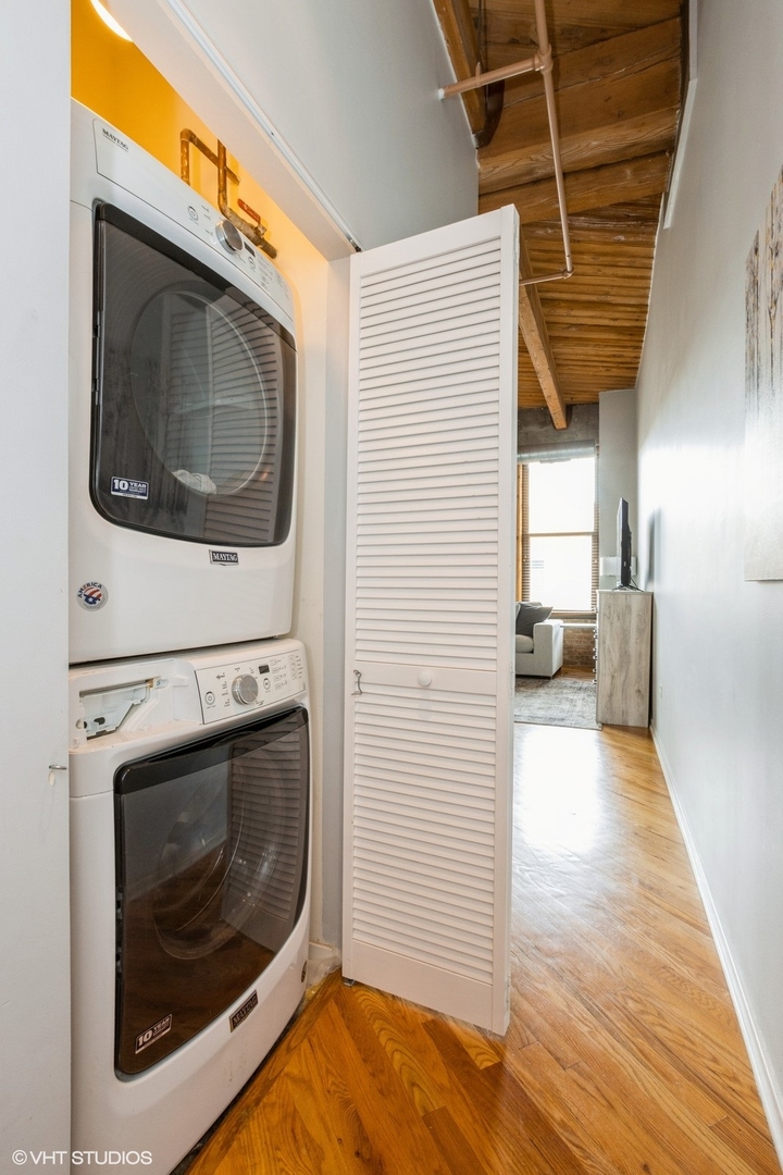 1040 W Adams Street #406, Chicago, IL 60607