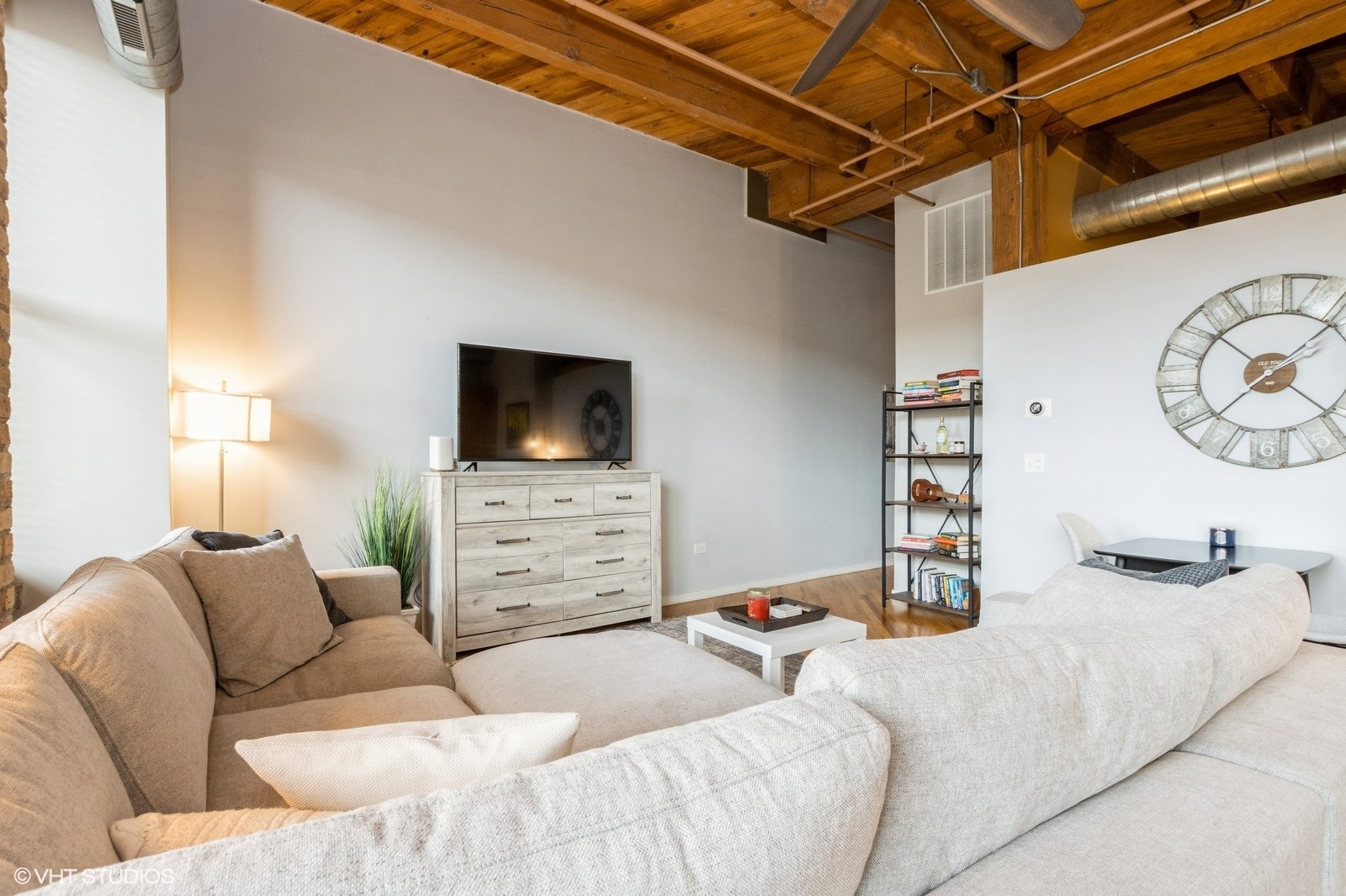 1040 W Adams Street #406, Chicago, IL 60607