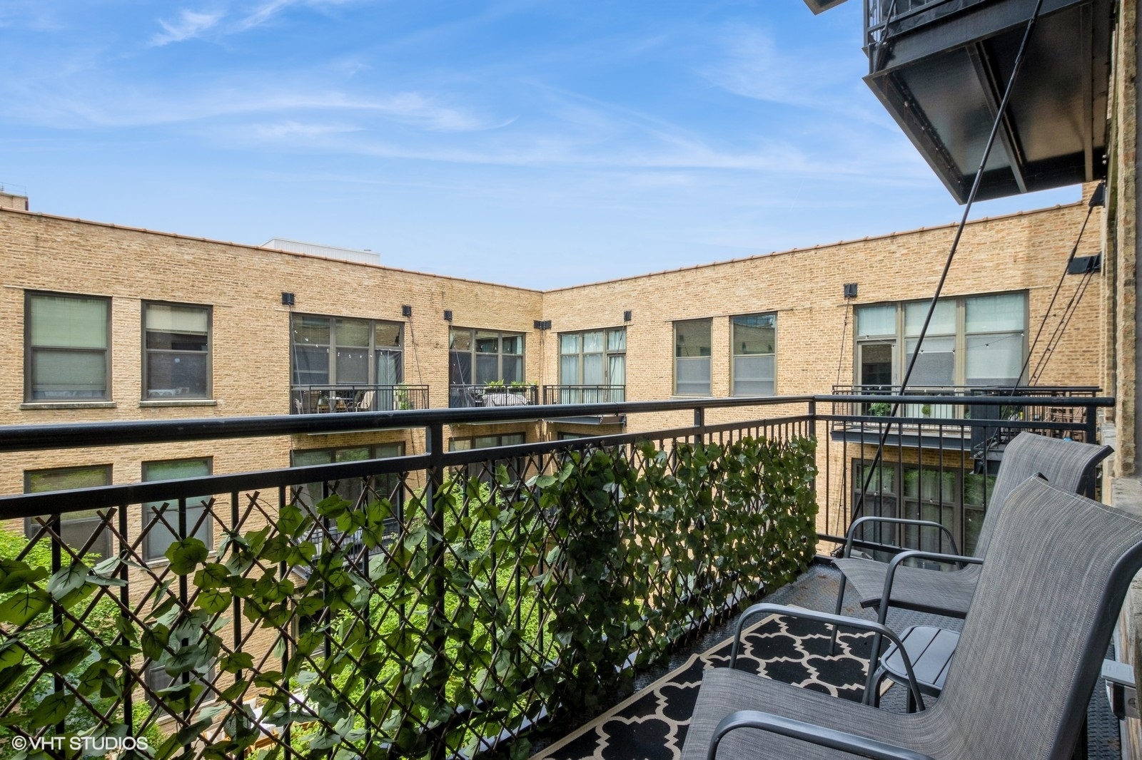 1040 W Adams Street #406, Chicago, IL 60607