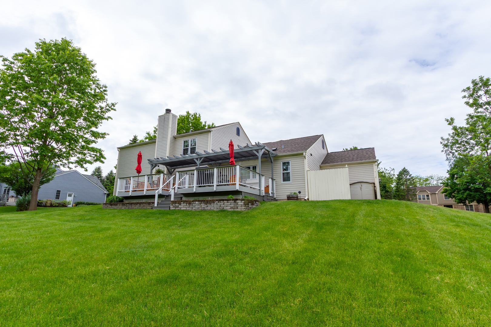 215 Hilltop Lane, Sleepy Hollow, IL 60118