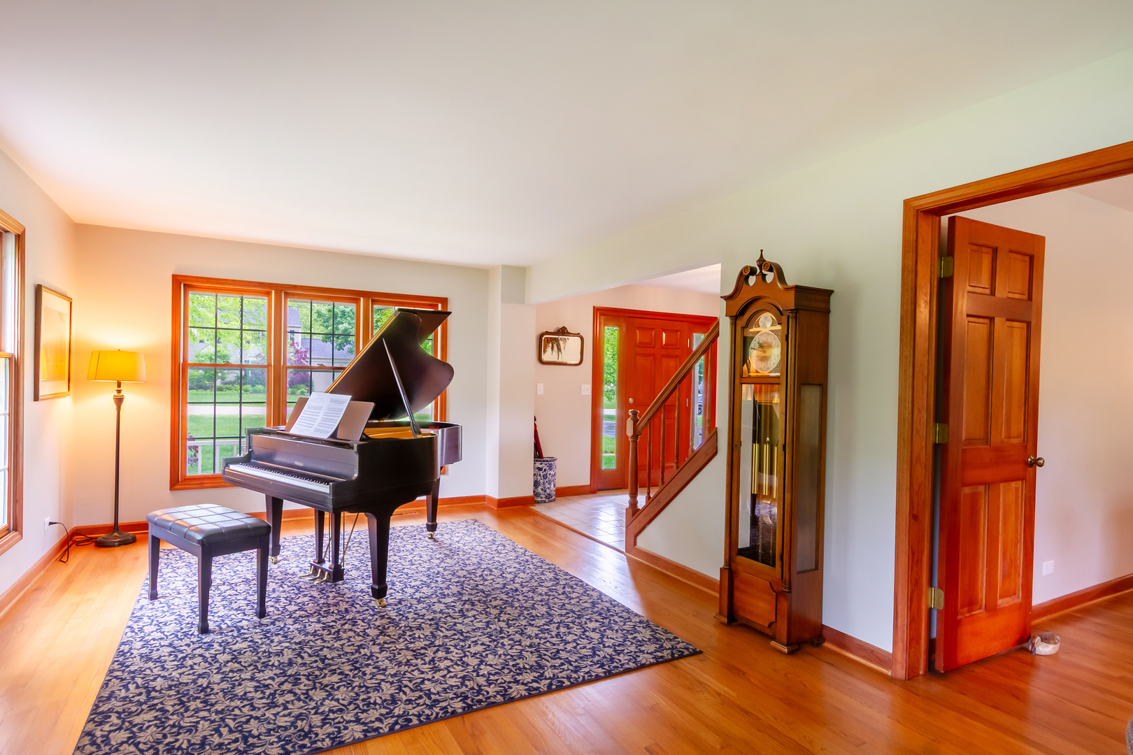 215 Hilltop Lane, Sleepy Hollow, IL 60118