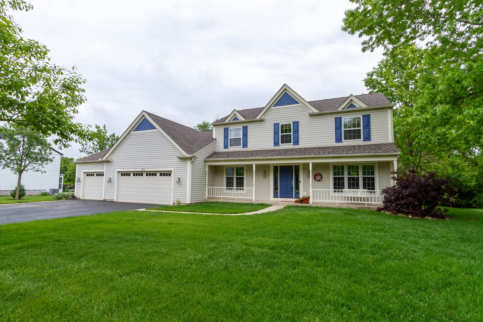 215 Hilltop Lane, Sleepy Hollow, IL 60118