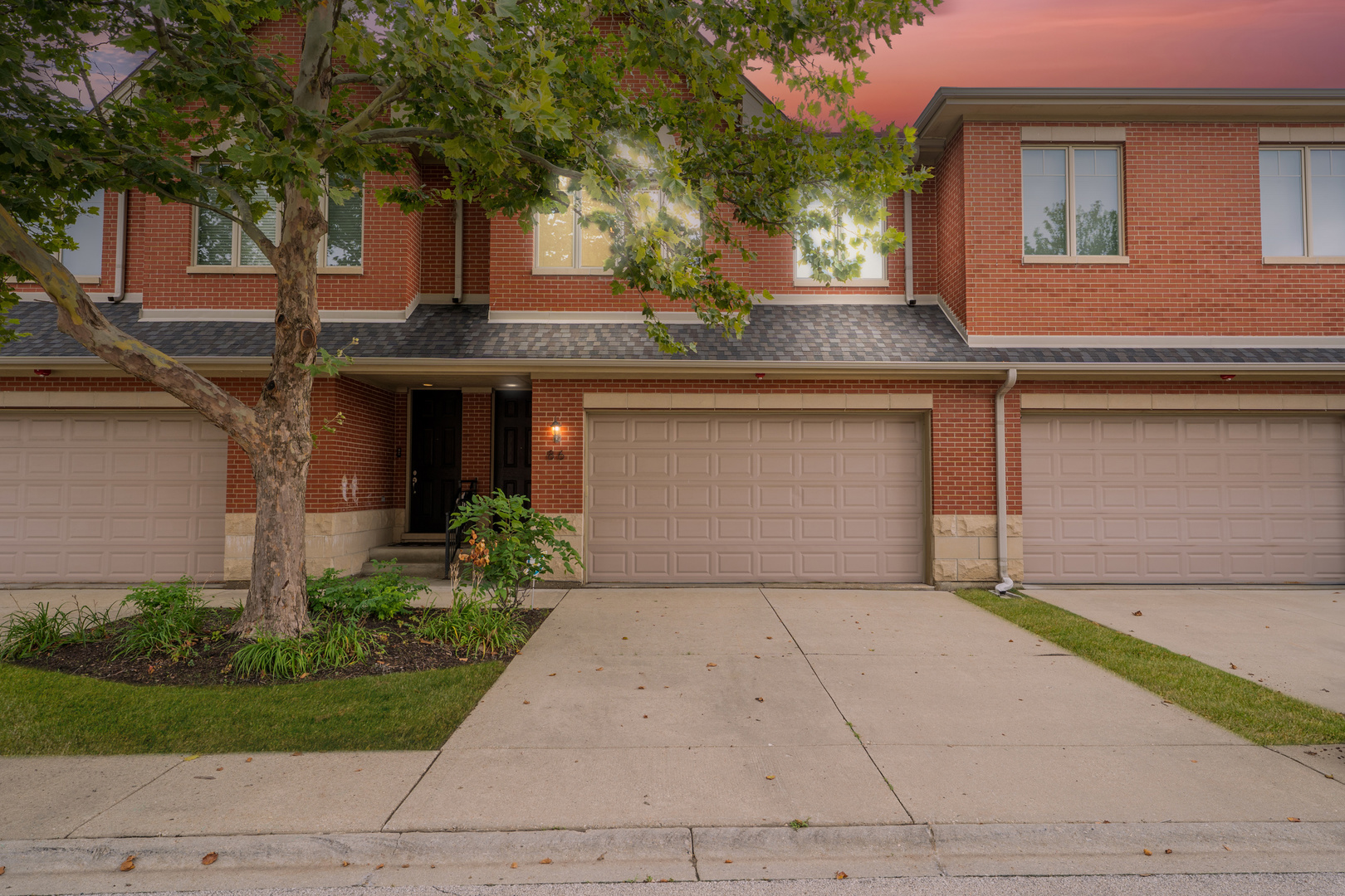 86 Northfield Terrace, Wheeling, IL 60090