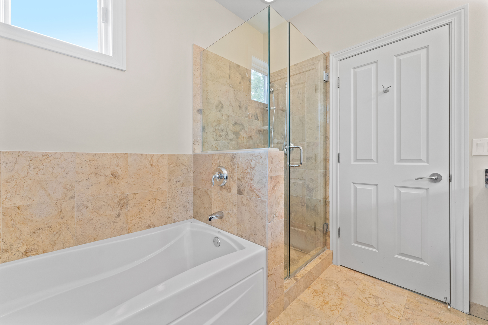 86 Northfield Terrace, Wheeling, IL 60090