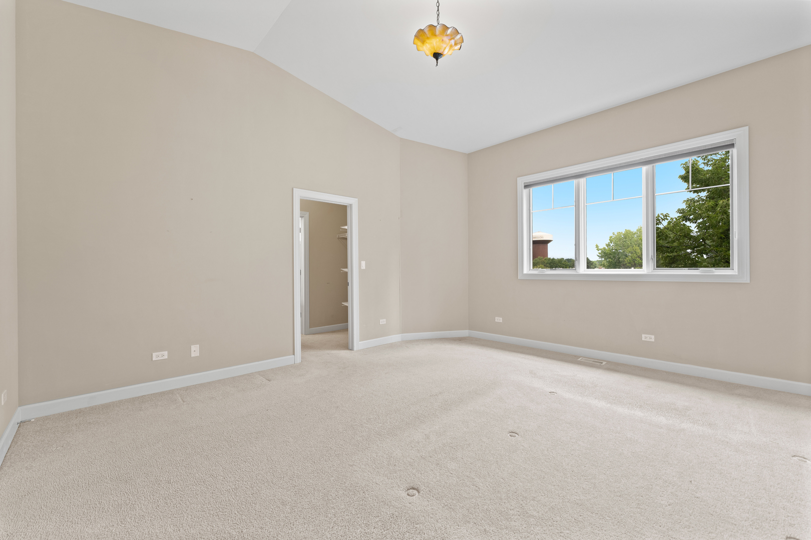 86 Northfield Terrace, Wheeling, IL 60090